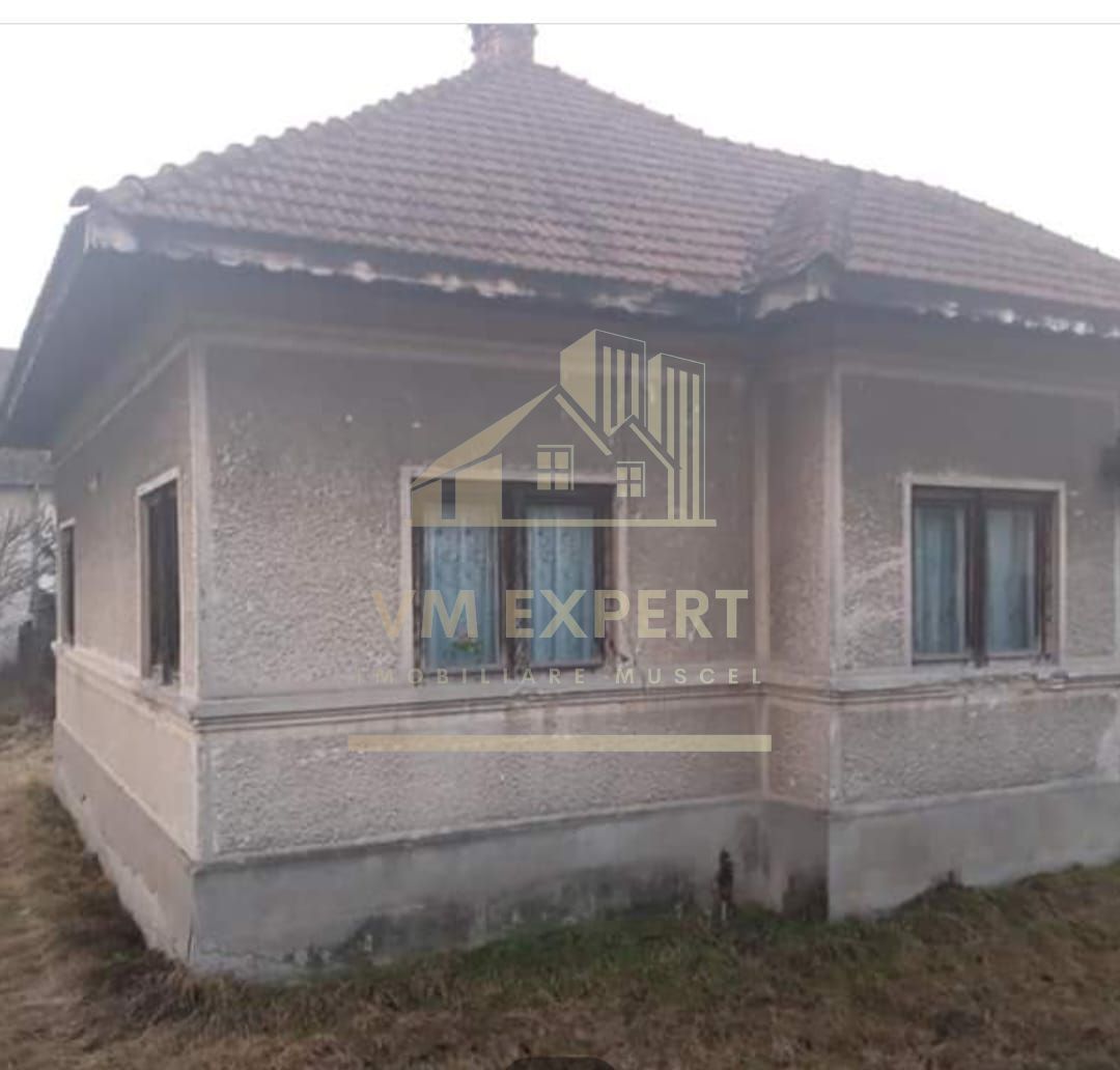 CASA 3 CAMERE, TEREN 800 MP, CAMPULUNG - Poză 1