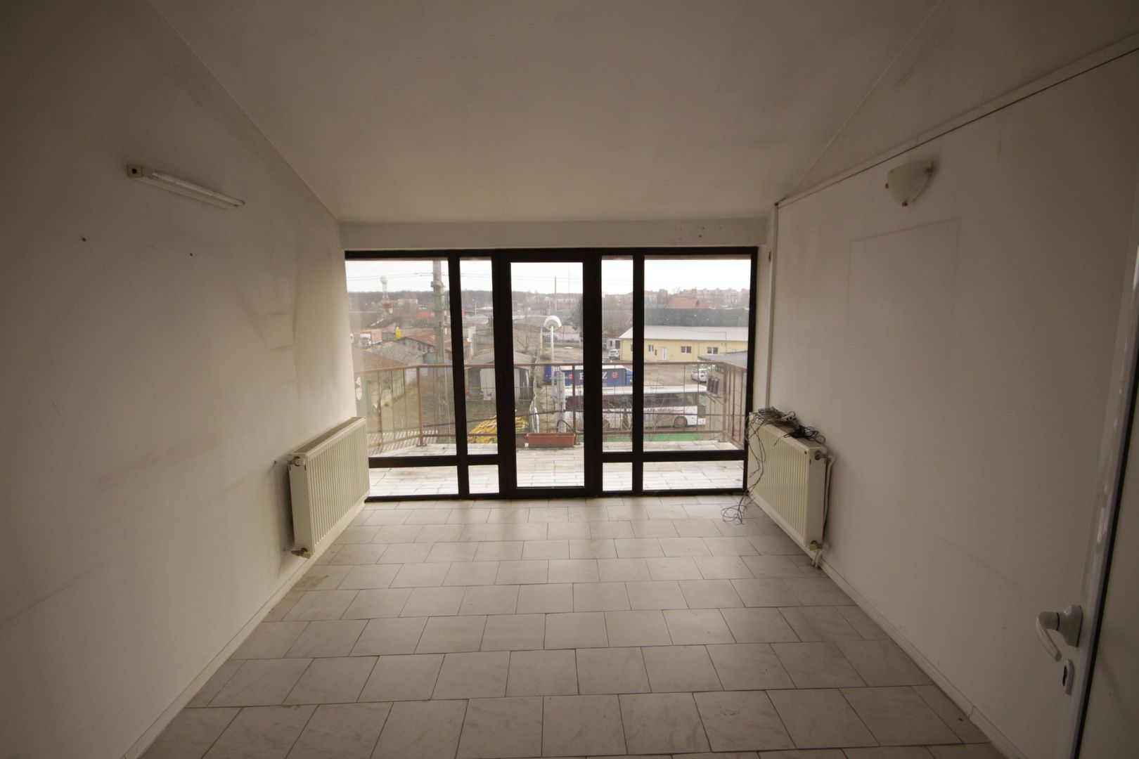 Imobil destinatie birouri + depozit - Poză 49