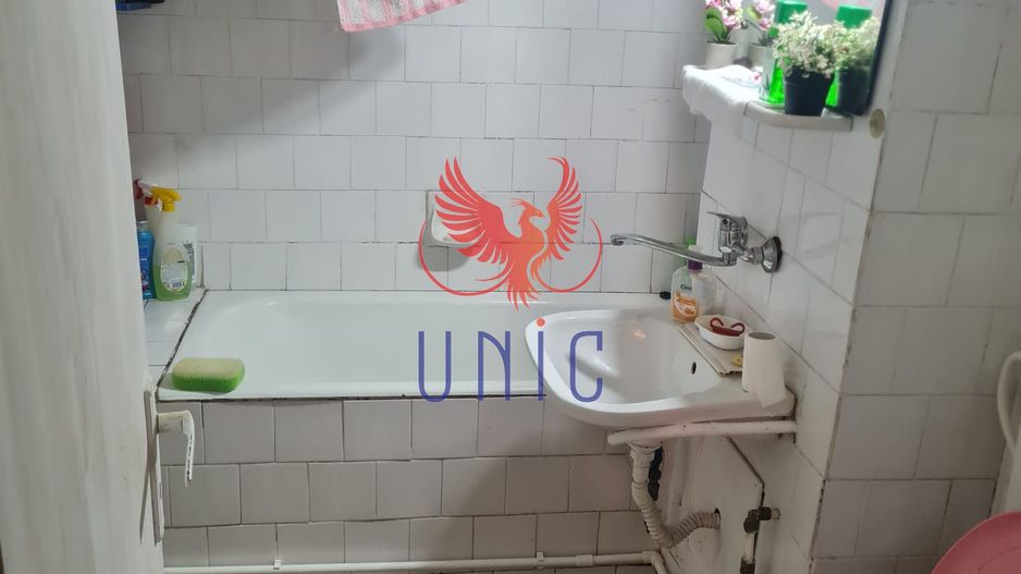 Apartament 3 camere decomandat parter, 1 Mai - Poză 10