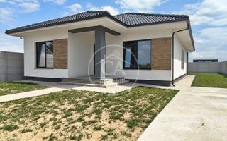 Casa de vanzare cu 4 camere in Santandrei, Bihor - Poză 4