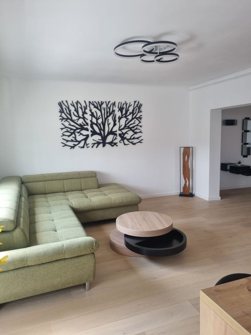 BRASADAS vinde ap 3 cam 4/4 CENTRAL 110mp RENOVAT cu garaj. - Poză 1