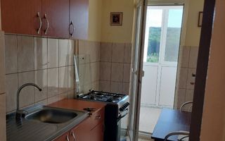 Apartament cu 2 camere decomandate, balcon închis, Mănăștur. - Poză 3