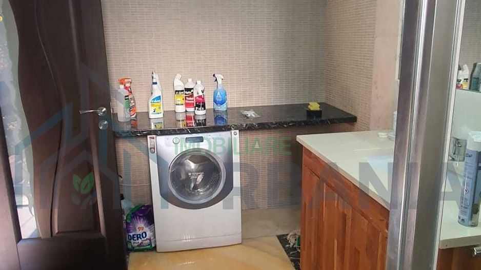 Vilă spațioasă de închiriat în Ezăreni, Valea Adâncă - Poză 4