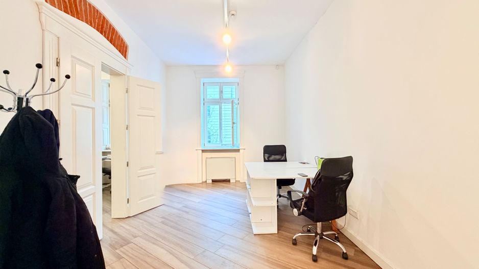 Spațiu Birou - Imobil istoric complet renovat - Poză 10