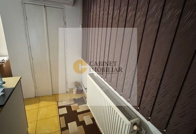 2 camere I Piata Sfintii Voievozi - Victoriei I Parter inalt - Poză 8