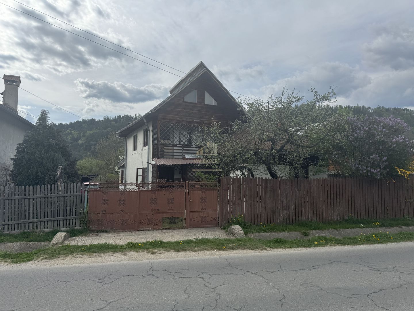 CASA 4 CAMERE, TEREN 604 MP, VOINESTI LERESTI, COMISION 0% - Poză 1