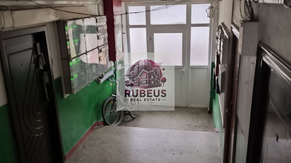 Mic la întreținere, bun la randament: apartament în Orșova - Poză 2