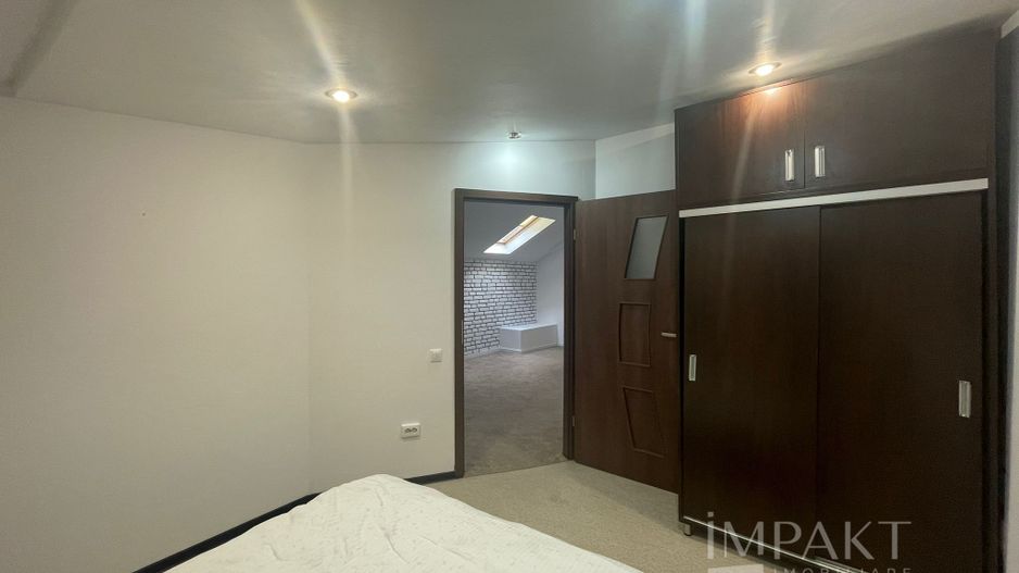 Apartament la casa cu 3 camere de inchiriat - Poză 9