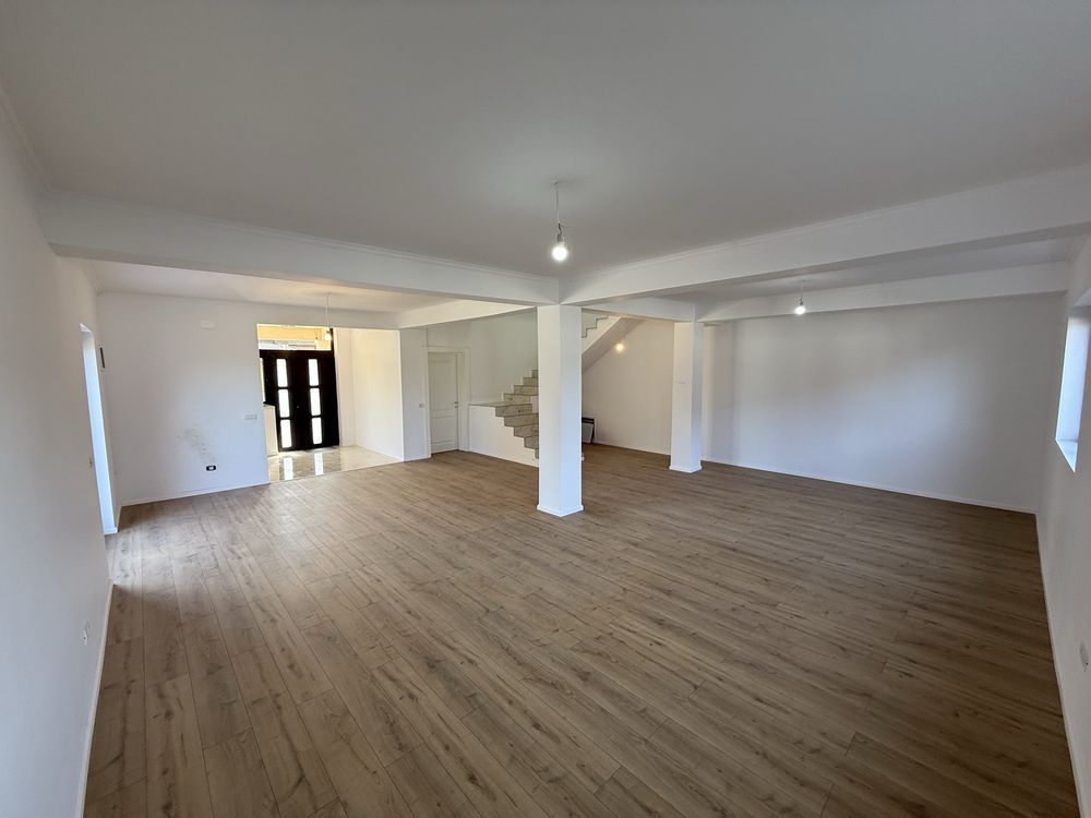 Casa tip duplex P+1+Pod | Tunari - Poză 1