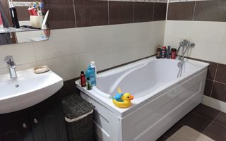 Apartament cu 3 camere de vânzare – zona Florilor, Florești. - Poză 7