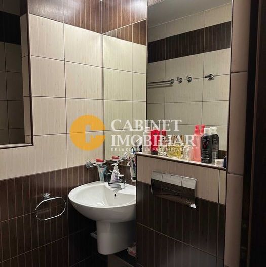 Vânzare apartament 2 camere – ultracentral, Piața Unirii, Iași - Poză 4