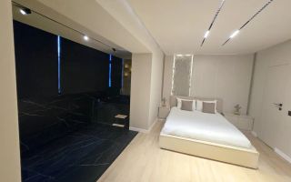 Studio Ultramodern cu Jacuzzi, Mobilat și Utilat Complet - Poză 2