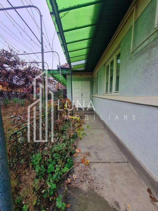 Casă cu teren de 1.000 m² – utilități complete, ideală pentru renovare - Poză 6