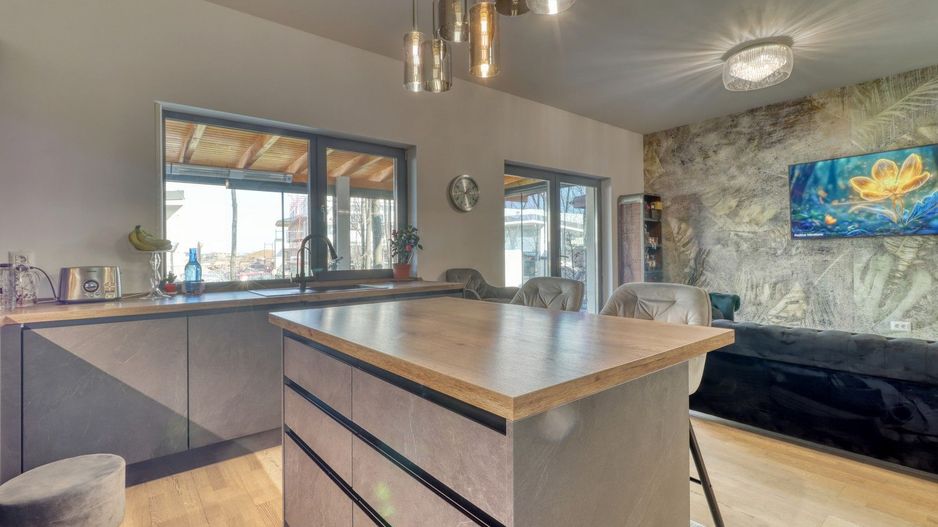 CORBEANCA- PARADISUL VERDE- VILĂ INDIVIDUALĂ LA CHEIE - Poză 8