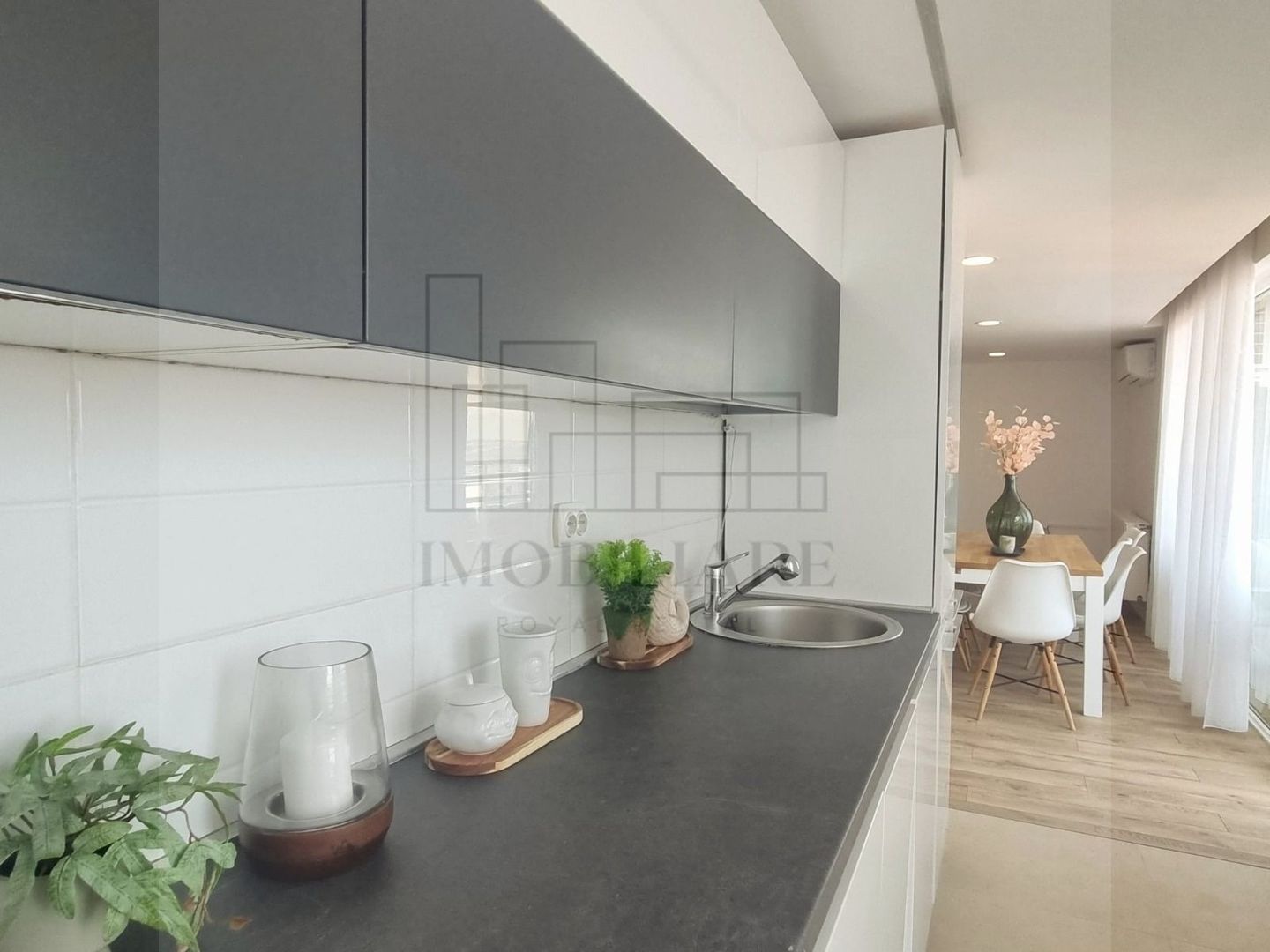 Penthouse Exclusivist Bună Ziua | Garaj Propriu | Modern, Mobilat & Utilat - Poză 4