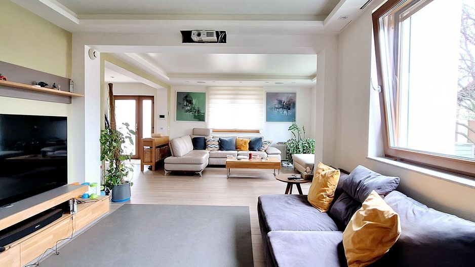 Casa eficienta energetic cu piscina in Giroc - Poză 7