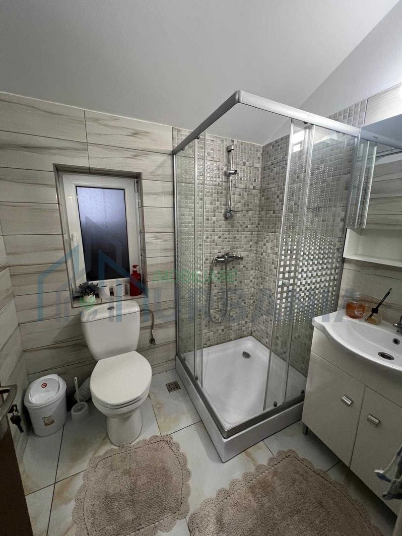 apartament la casa in Copou - Poză 2