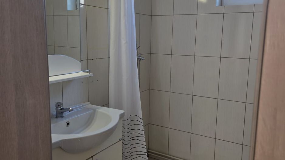 CASA  DE ÎNCHIRIAT 3 CAMERE IDEALA PENTRU SEDIU FIRMA SAU LOCUINTA - Poză 6