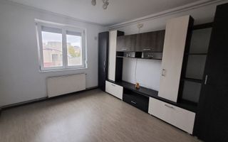 Apartament 2 camere, decomandat, Zonă Centrală - Poză 1