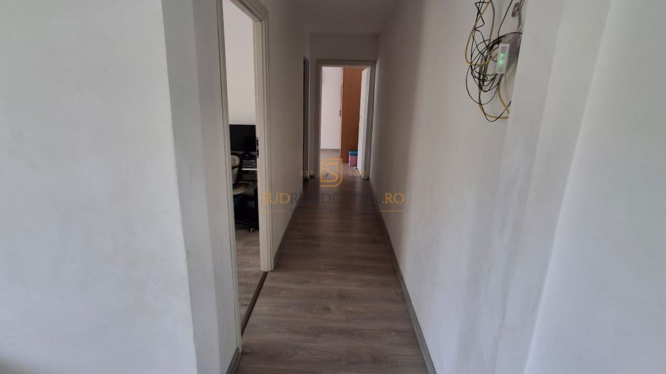 Apartament cu 3 camere, etaj intermediar, mutare rapida, zona Obregia - Poză 13