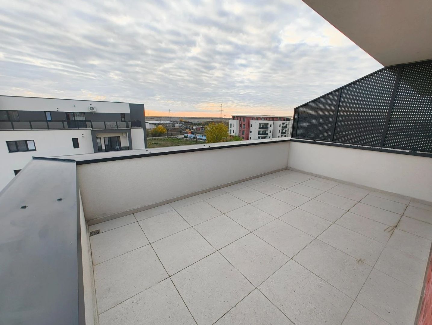 Apartament 2 camere, Zona Mehala, Terasa Panoramica, Bloc Nou, Parcare Inclusa - Poză 5