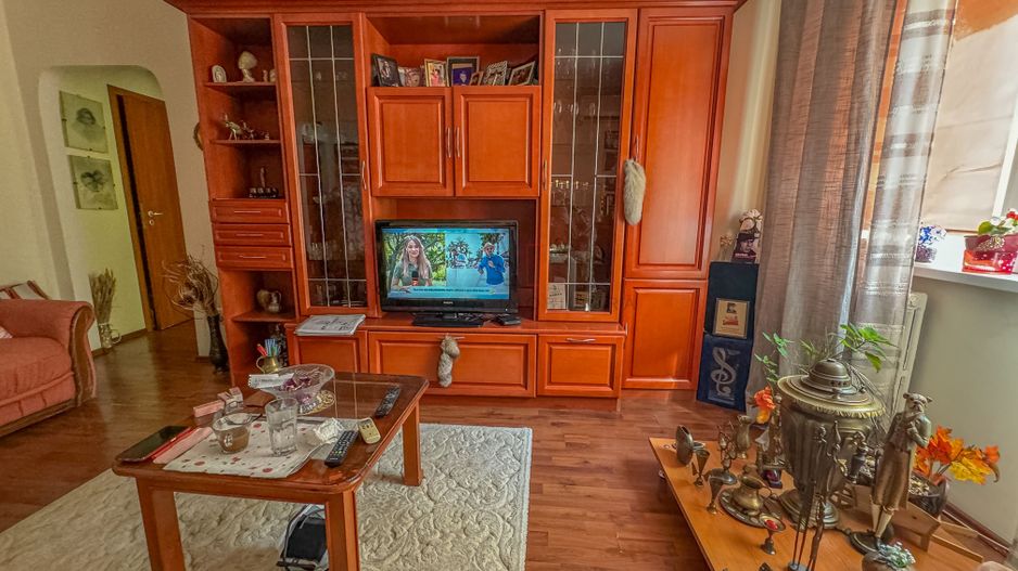 2 Camere Vatra Luminoasa -Zona Premium - Poză 3