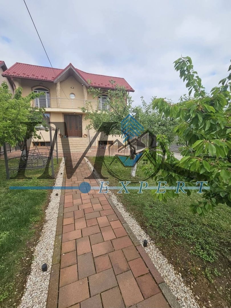 Casa de vanzare in Micesti - Poză 1