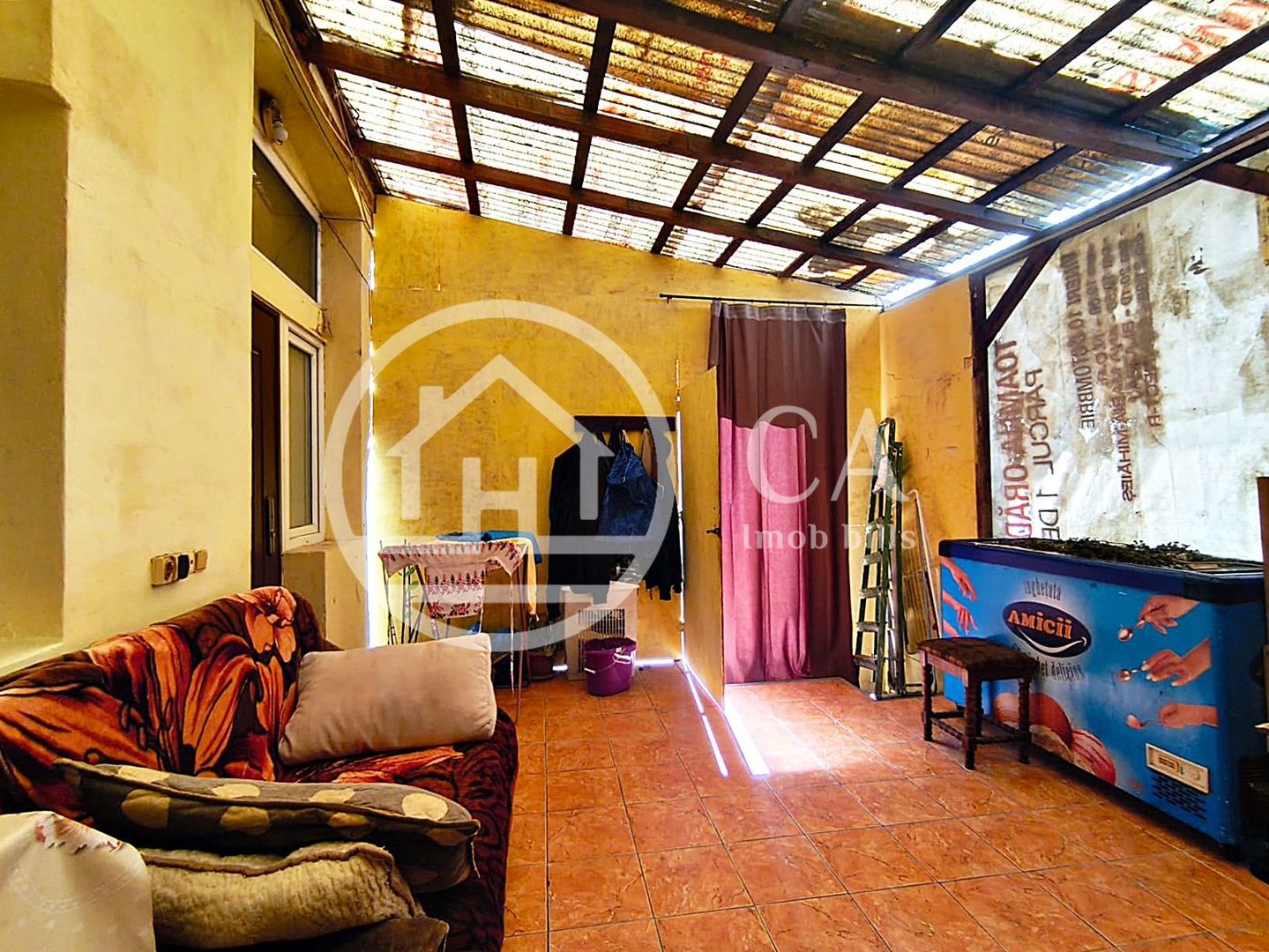 Proprietate mixta de vanzare apartament si spatiu comercial, Oradea - Poză 13