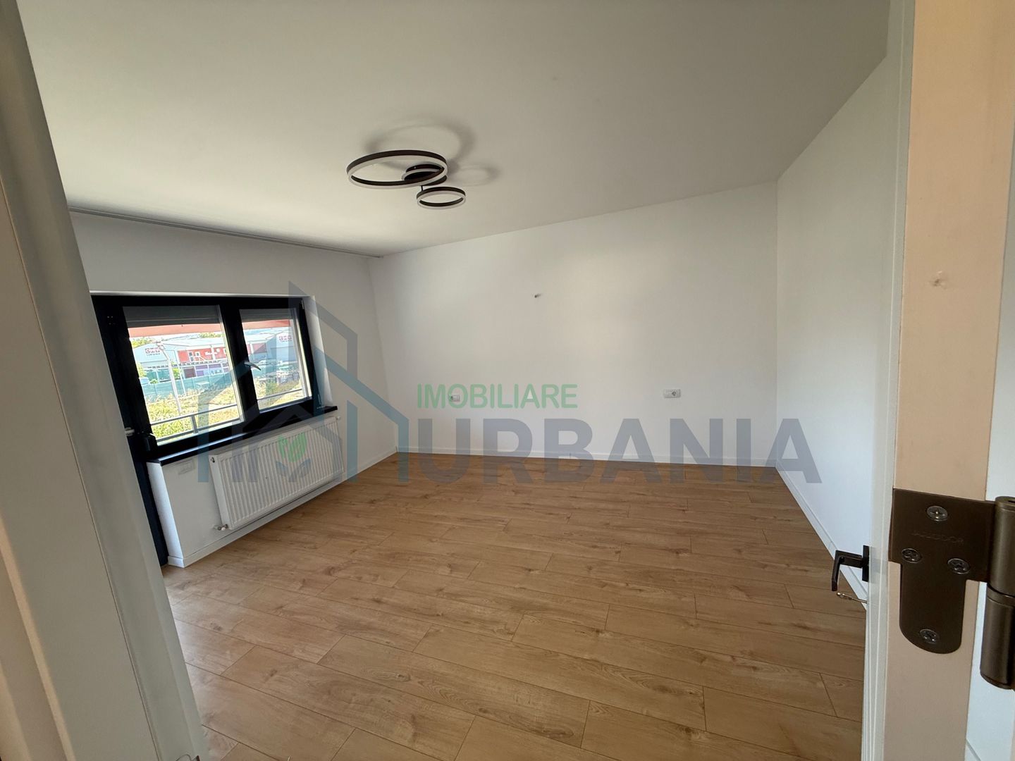 Spațiu comercial 70 mp – DN28 Iași-Valea Lupului – lângă Mall Moldova – 2 locuri de parcare - Poză 5