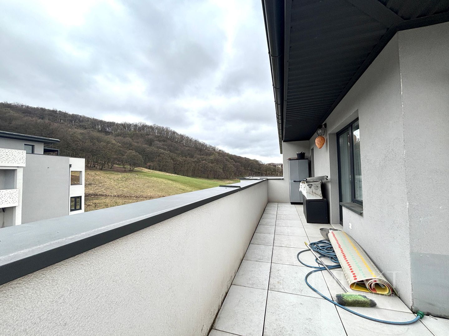 Oaza de liniste- Apartament premium cu vedere panoramica spre padure - Poză 17