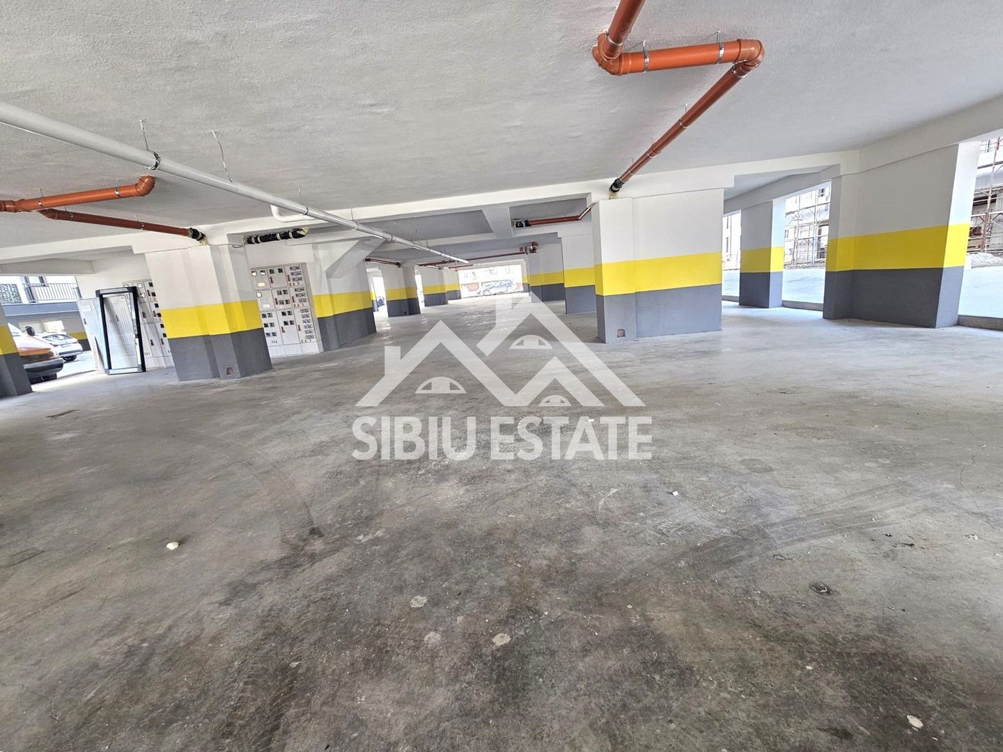 Penthouse Sibiu 4 camere, 2 bai terasa mare vedere panoramica - Poză 9