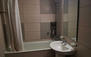 Apartament de 2 camere, decomandat, zona UMF - Poză 7
