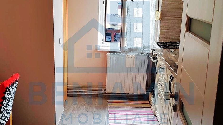 2 Camere-Decomandat- Mobilat-Utilat-Tractorul-Disponibil Imediat - Poză 3