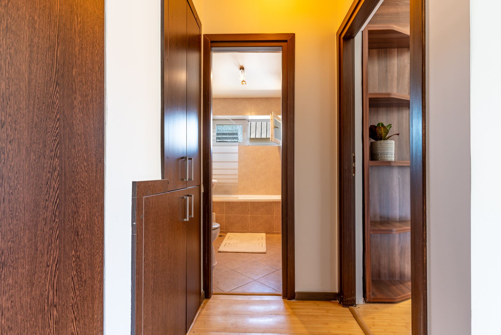 Apartament cu 2 camere, 53MP, Garaj, Boxa, Comision 0% - Poză 4