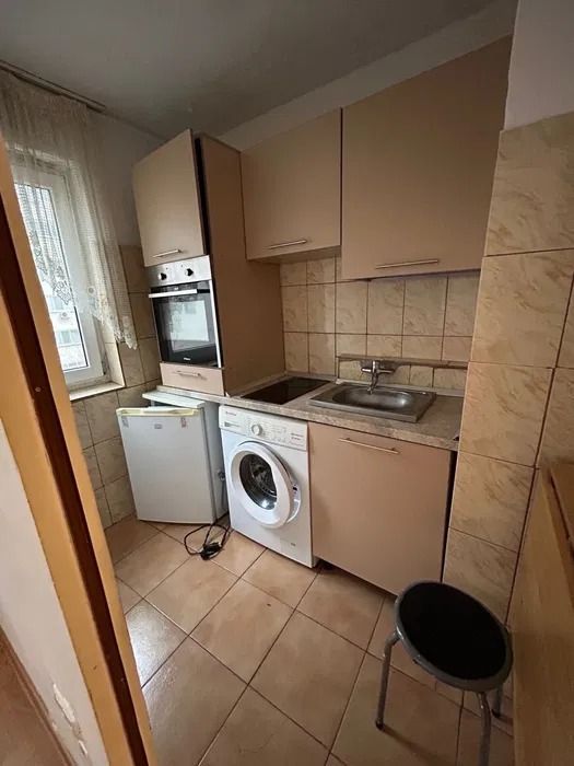 GARSONIERA LUJERULUI, BUCATARIE INCHISA, MOBILAT,  METROU 3 MINUTE - Poză 5