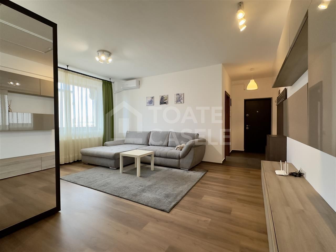 Apartament cu 2 camere de vanzare in zona Parcul Poligon, Floresti - Poză 1