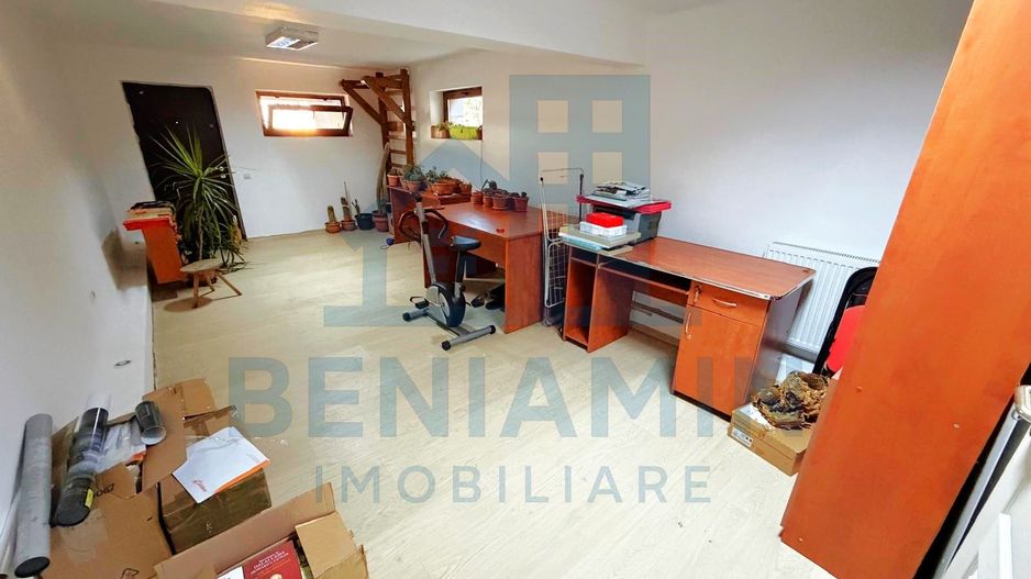 Casa P+M-Zona Hanul Doctorului-Teren 500mp-Toate Utilitatile-2010 - Poză 10