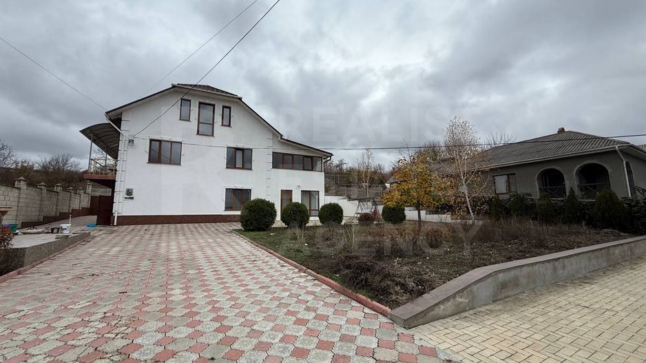 Chirie, casă, 5 camere, strada Sfântul Mihail, Băcioi - Poză 3