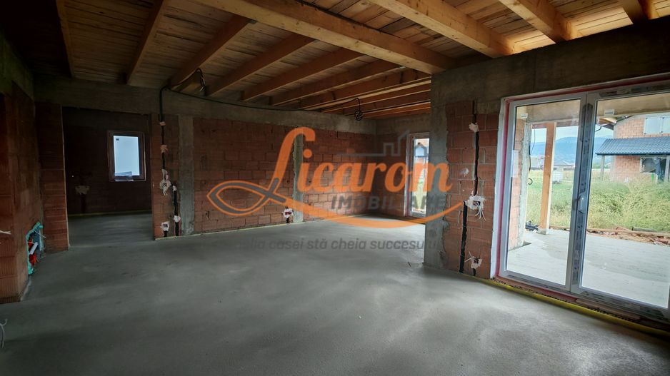 Casa la cheie in CRISTIAN pe Parter, zona de vile,270.000 euro - Poză 10