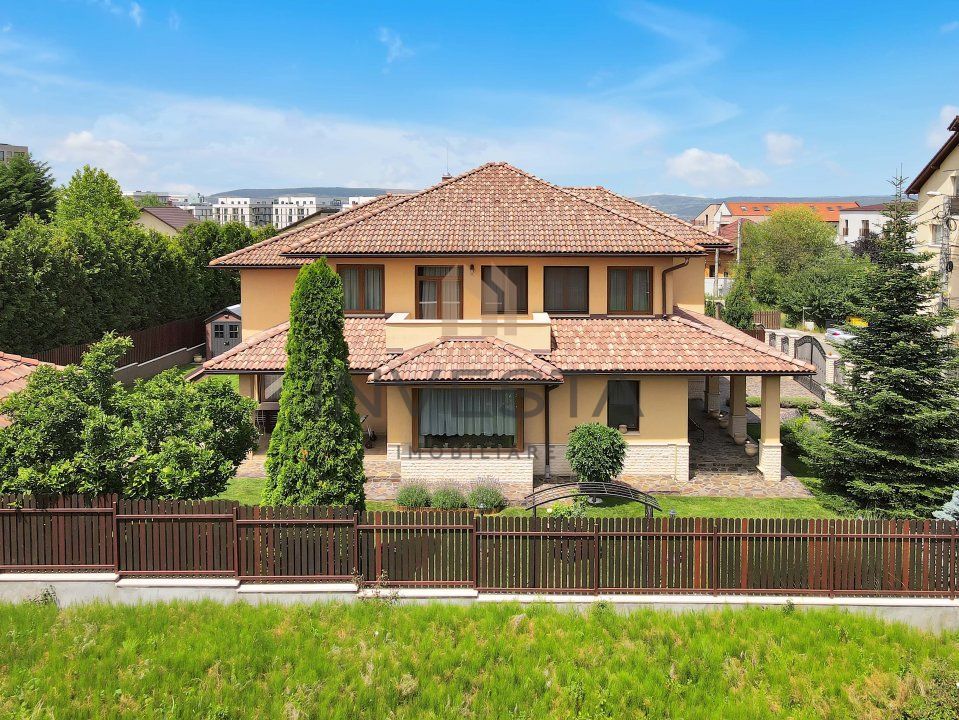 Casa individuala 320 mp utili, 713 mp teren! - Poză 1