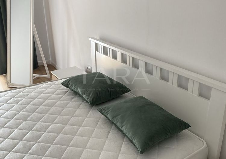 Apartament cu 3 camere și terasă generoasă – zona Vivo. - Poză 5