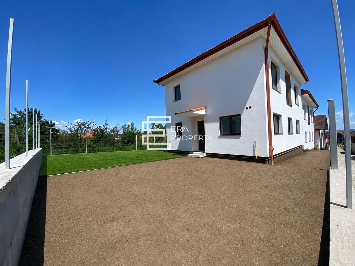 Duplex 4 camere -intabulat- teren 300 mp  -Locație Centrală, Sura Mică - Poză 12