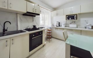 Casă cochetă pe strada Făt Frumos. - Poză 13