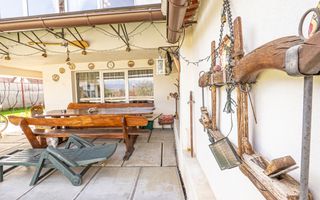 Casa individuala cu teren mare, vedere spre munti,  Avrig,  jud. Sibiu - Poză 2