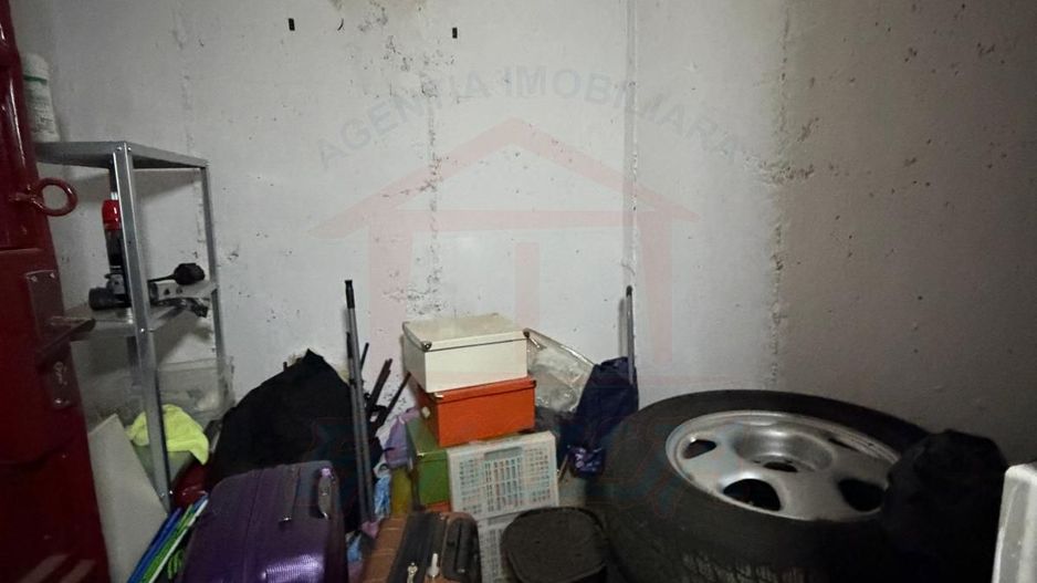 De vanzare apartament 2 camere Centru, etaj 3 - Poză 13
