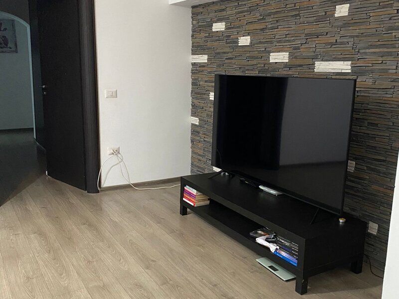 AP. 4 CAMERE LUJERULUI - PET-FRIENDLY, BUCATARIE INCHISA, METROU - Poză 2