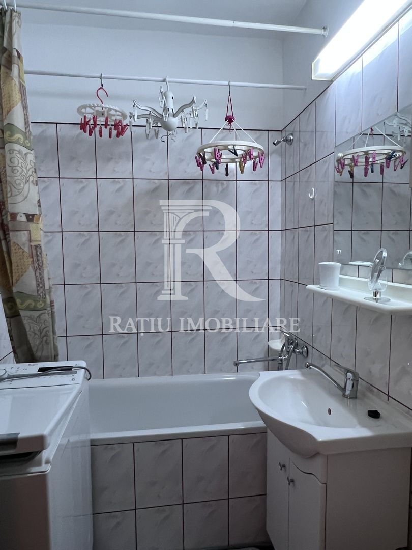 Apartament cu 3 camere | Etaj 2 | Rogerius | Oradea - Poză 10