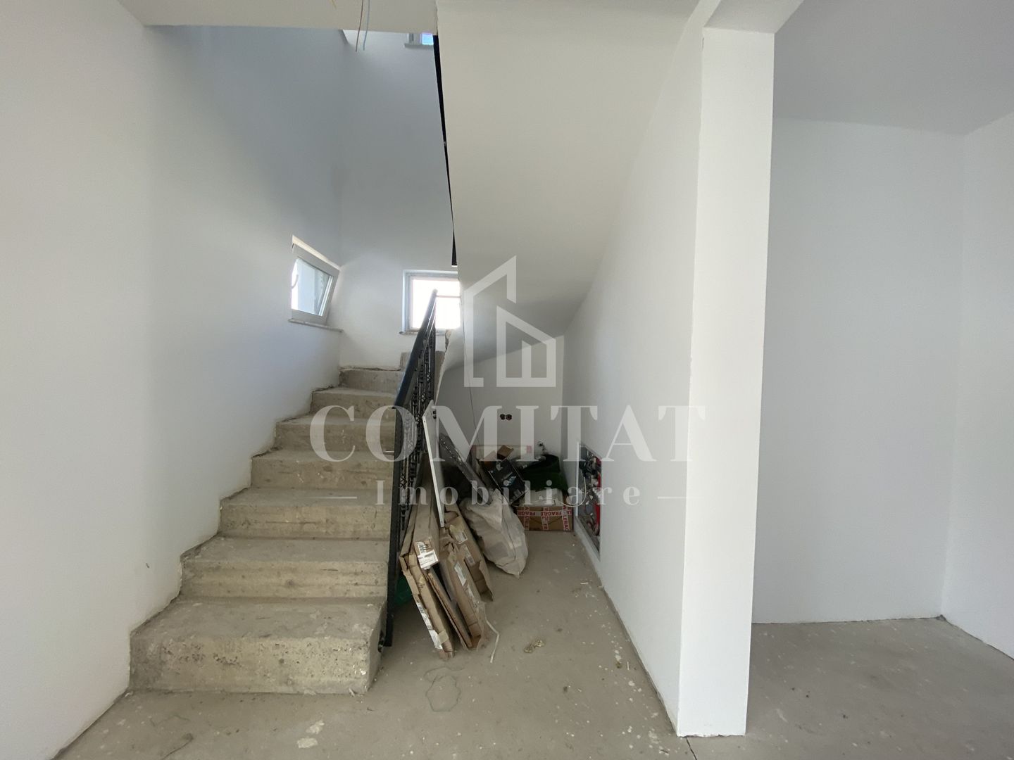 Casă de vânzare | Dispunere pe 2 niveluri | Localitatea Dezmir - Poză 5