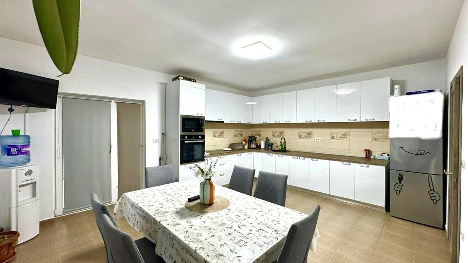 Super Pret - Duplex  4 camere - pozitie excelenta - Utvin  Comision 0% - Poză 6