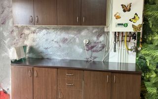 Casa ultracentral + piscină - Poză 15